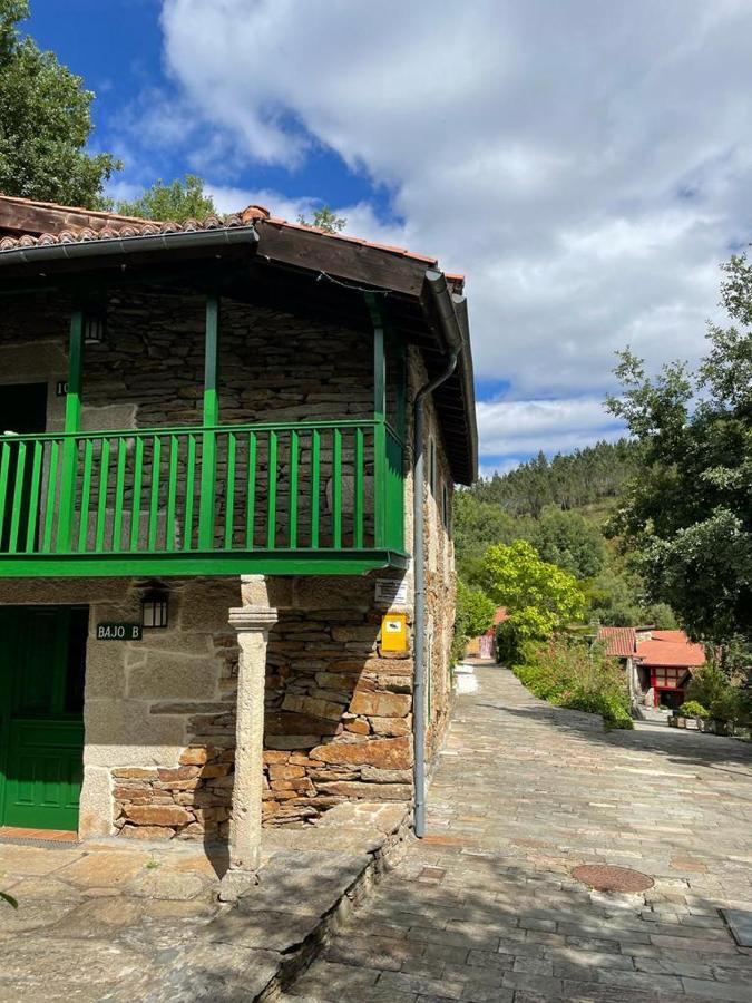 Sarreaus Aldea Couso Rural酒店 外观 照片