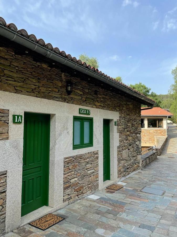Sarreaus Aldea Couso Rural酒店 外观 照片