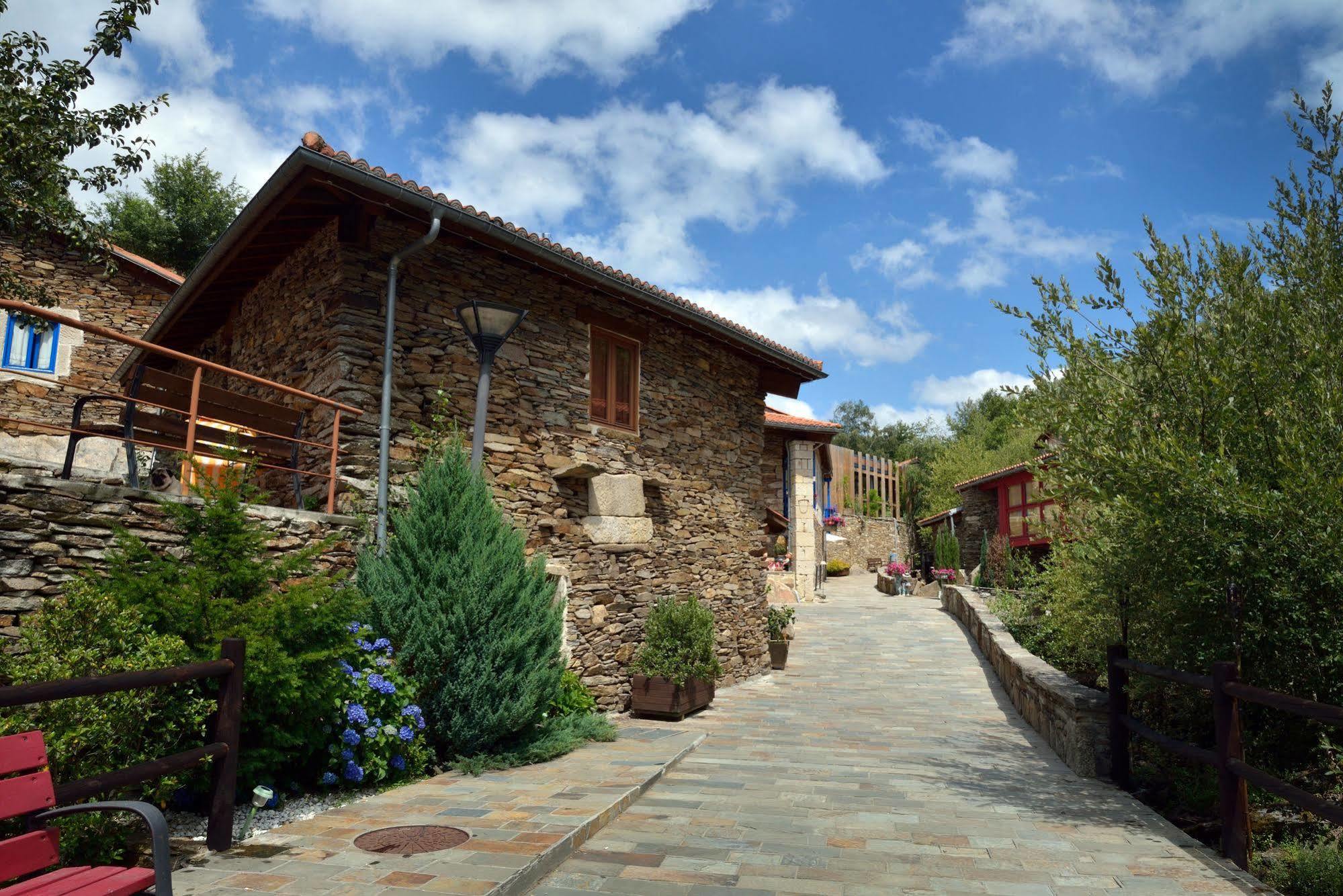 Sarreaus Aldea Couso Rural酒店 外观 照片